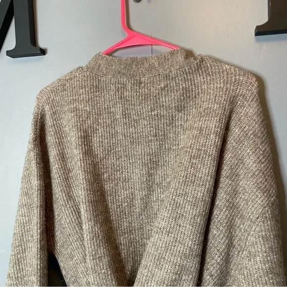 H&M Cozy Brown Knit Cardigan Sweater size medium - Picture 5 of 6